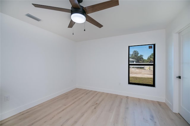 359 Salisbury St, Port Charlotte, FL 33954 - empty room featuring wood finished floors, ceiling fan, and baseboards