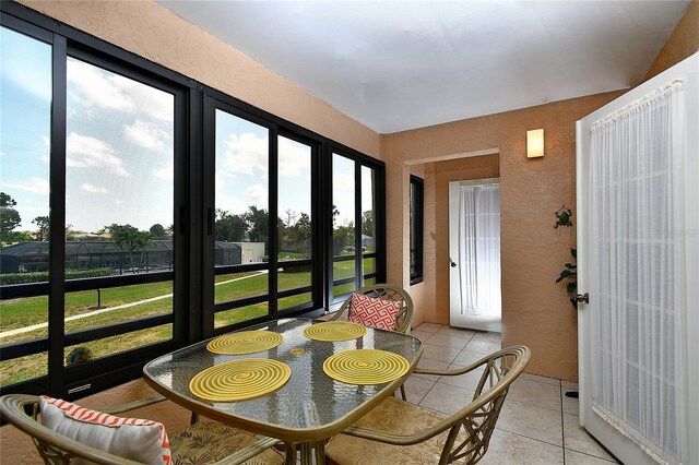 601 Islamorada Blvd Unit 24B, Punta Gorda, FL 33955 - view of sunroom / solarium