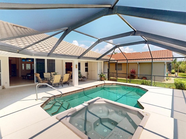 3518 Terin Ct, Punta Gorda, FL 33950 - view of swimming pool featuring a patio, a lanai, and a pool with connected hot tub