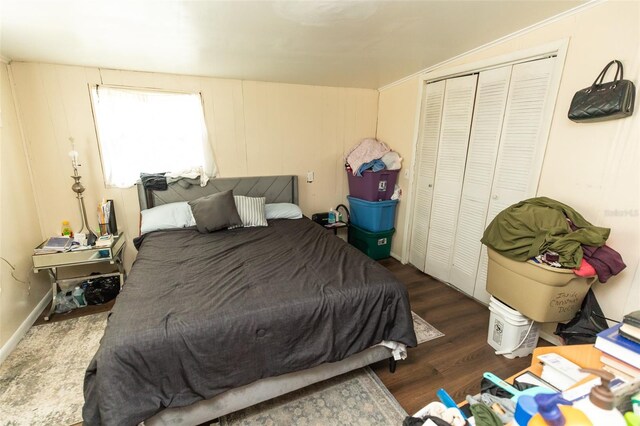 114 N Dade Ave, Arcadia, FL 34266 - bedroom with wood finished floors and a closet