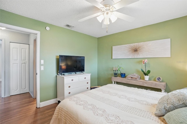 4358 Pates St, Port Charlotte, FL 33948 - bedroom featuring wood finished floors, baseboards, and a ceiling fan