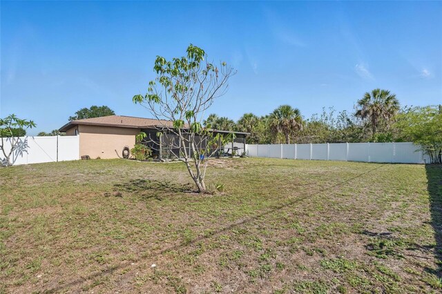 4358 Pates St, Port Charlotte, FL 33948 - view of yard