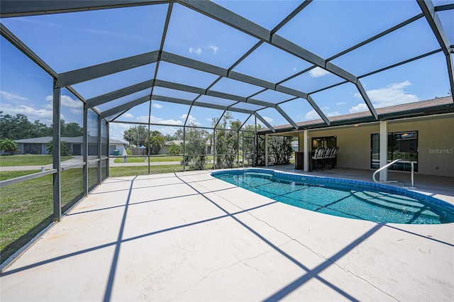 1039 Marlene St, Port Charlotte, FL 33952 - swimming pool featuring a patio, a yard, and a lanai