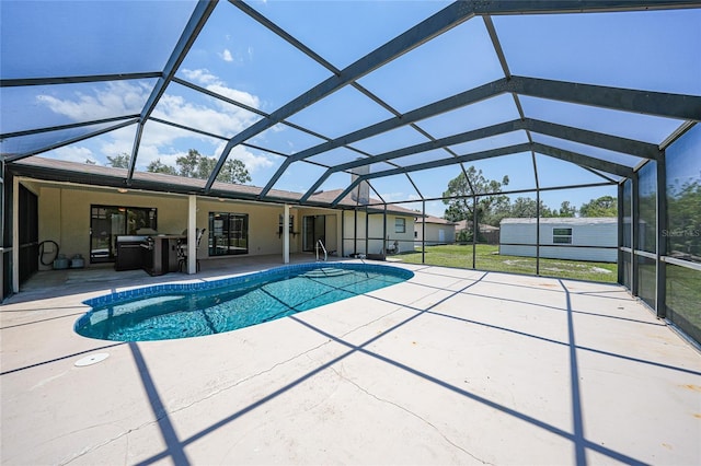 1039 Marlene St, Port Charlotte, FL 33952 - swimming pool with a patio area and a lanai