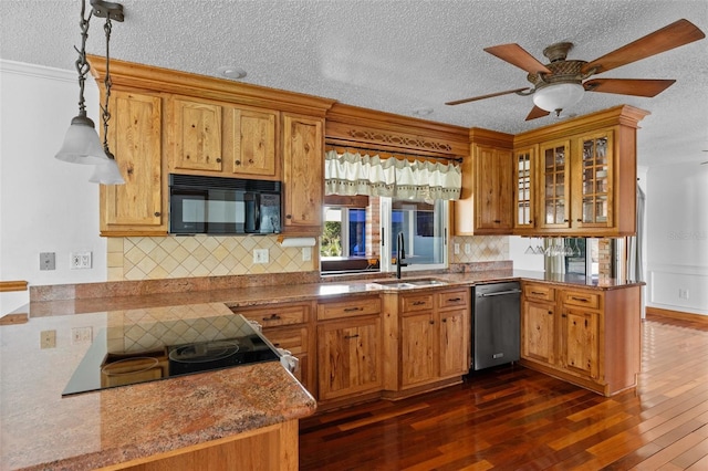 4317 Mccullough St, Port Charlotte, FL 33948 - kitchen featuring black microwave, dishwasher, a sink, a textured ceiling, and ceiling fan