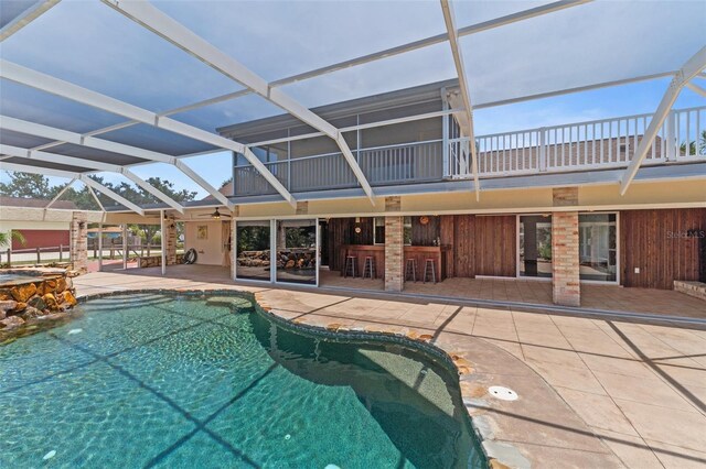 4317 Mccullough St, Port Charlotte, FL 33948 - view of pool featuring a patio area, a pool with connected hot tub, a lanai, and a ceiling fan