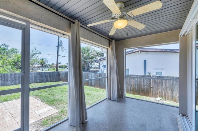 3105/3109 Vasco St, Punta Gorda, FL 33950 - unfurnished sunroom featuring a ceiling fan