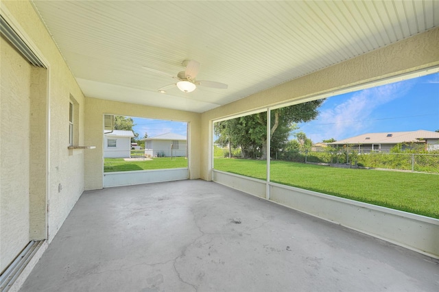 11615 SW Pine Ave, Arcadia, FL 34269 - unfurnished sunroom with ceiling fan