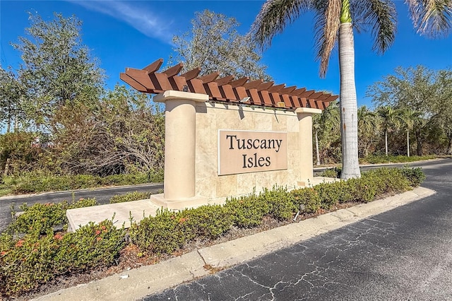 8866 Tuscany Isles Dr, Punta Gorda, FL 33950 - view of community sign