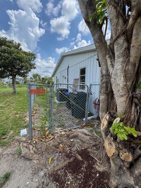 8158 Trionfo Ave, North Port, FL 34287 - view of outdoor structure