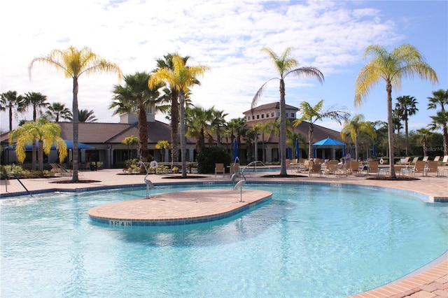 1470 Hyssop Loop, North Port, FL 34289 - community pool featuring a patio
