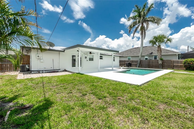416 Allen St, Punta Gorda, FL 33950 - rear view of property featuring a patio, cooling unit, a ceiling fan, and stucco siding