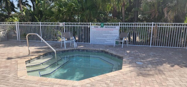 13256 Creekside Ln, Port Charlotte, FL 33953 - view of pool featuring a community hot tub