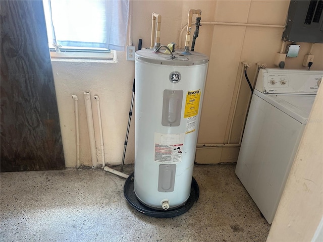 708 N Johnson Ave, Arcadia, FL 34266 - utility room featuring washer / clothes dryer, water heater, and electric panel