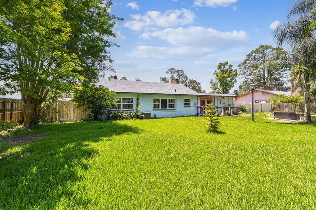 4707 Southgate Dr, Jacksonville, FL 32207 - back of property with cooling unit