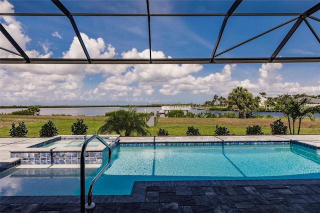 5061 Collingswood Blvd, Port Charlotte, FL 33948 - outdoor pool featuring an in-ground hot tub, glass enclosure, a water view, and a yard