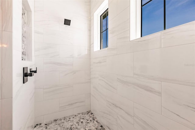 5061 Collingswood Blvd, Port Charlotte, FL 33948 - full bathroom featuring tiled shower