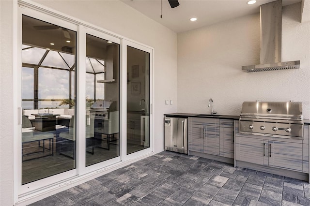 5061 Collingswood Blvd, Port Charlotte, FL 33948 - view of patio / terrace featuring a sink, ceiling fan, and an outdoor hangout area