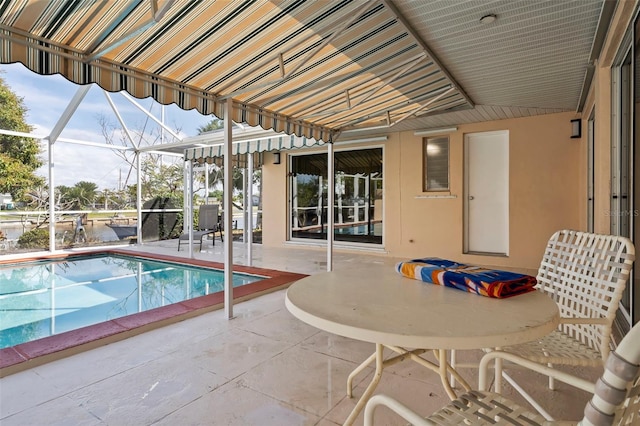 125 Small St SE, Port Charlotte, FL 33952 - swimming pool with a patio area
