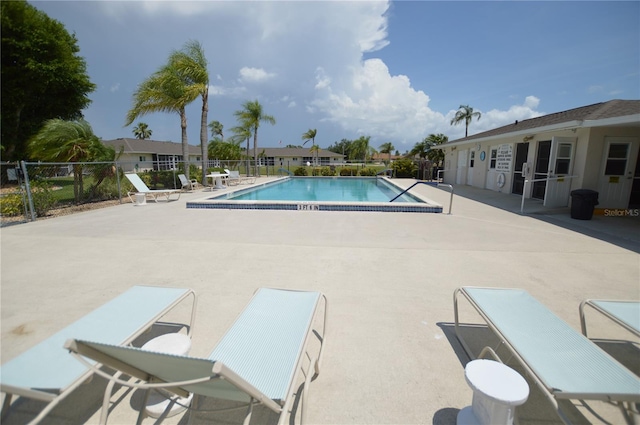12538 SW Kingsway Cir Unit 1602, Lake Suzy, FL 34269 - community pool featuring a patio area