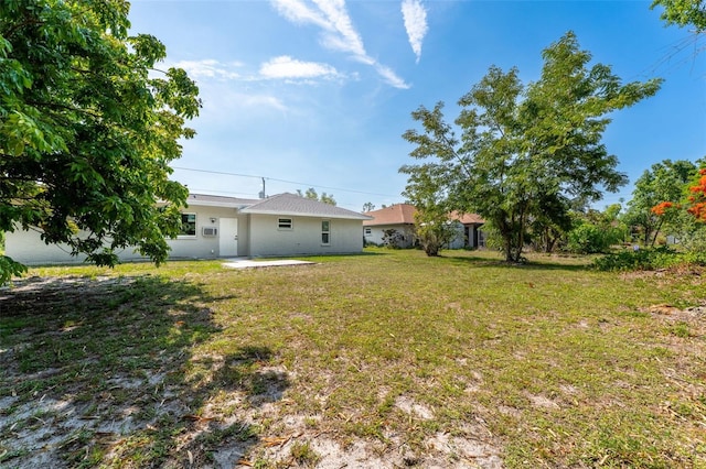 1231 Beacon Dr, Port Charlotte, FL 33952 - view of green lawn