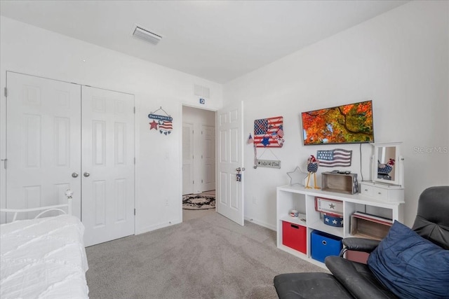 7652 Mikasa Dr, Punta Gorda, FL 33950 - sitting room with carpet flooring and baseboards
