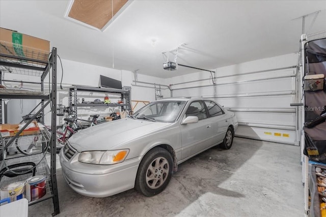 7652 Mikasa Dr, Punta Gorda, FL 33950 - garage with a garage door opener