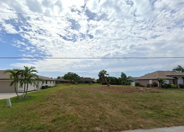 51 Sportsman Rd, Rotonda West, FL 33947