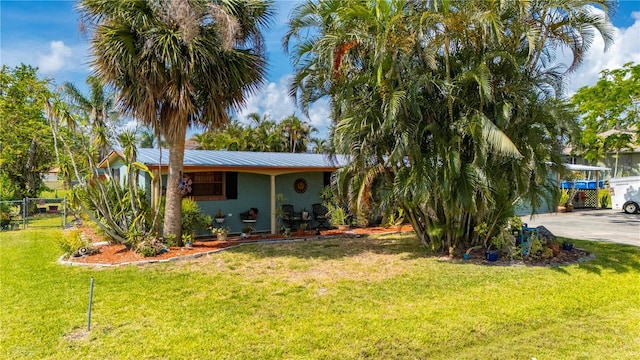 611 Bonita Ct, Punta Gorda, FL 33950 - view of yard