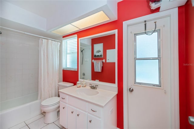 1 Sportsman Cir, Rotonda West, FL 33947 - bathroom featuring vanity, tile patterned floors, healthy amount of natural light, and shower / tub combo with curtain