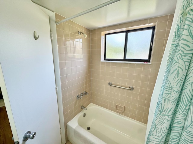1515 Forrest Nelson Blvd Unit D102, Port Charlotte, FL 33952 - bathroom with shower / bath combination with curtain