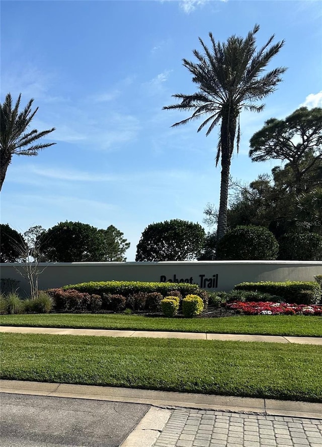 2023 Lynx Run, North Port, FL 34288 - community / neighborhood sign with a yard