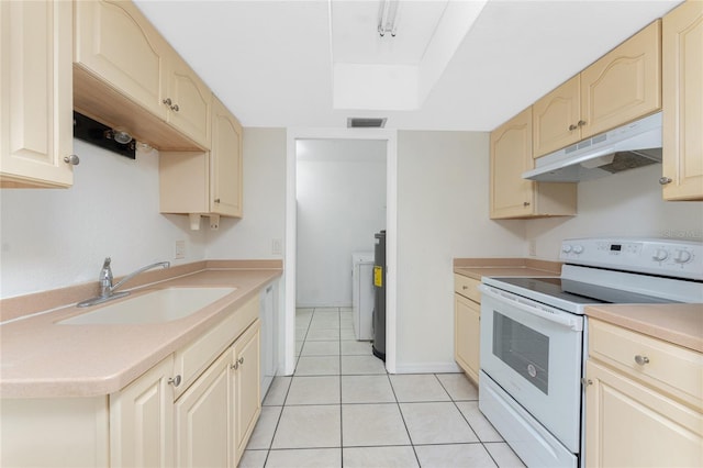 22481 Westchester Blvd Unit B47, Punta Gorda, FL 33980 - kitchen with electric stove, under cabinet range hood, a sink, dishwashing machine, and light countertops