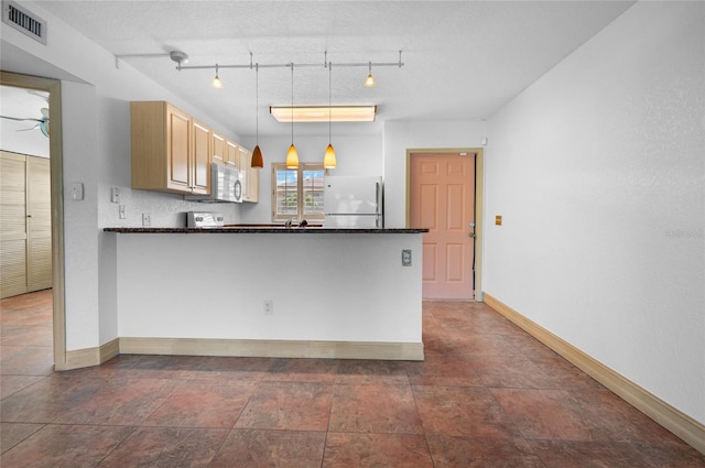 25050 Sandhill Blvd Unit A2, Punta Gorda, FL 33983 - photo 15