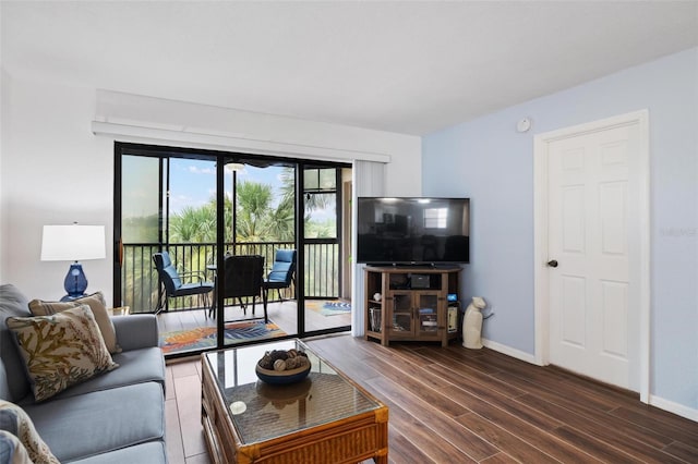 175 Kings Hwy Unit 625, Punta Gorda, FL 33983 - living room with baseboards and wood finished floors