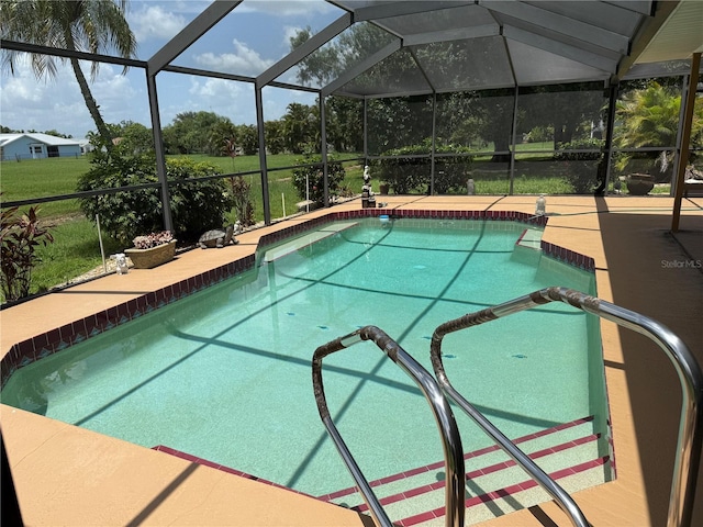 26312 Deep Creek Blvd, Punta Gorda, FL 33983 - swimming pool featuring a patio and glass enclosure