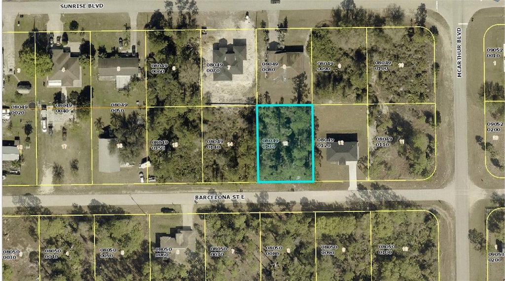 945 Barcelona St E, Lehigh Acres, FL 33974 - photo 1