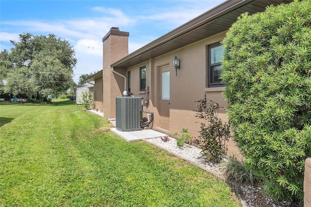 21460 Sheldon Ave, Port Charlotte, FL 33952 - view of green lawn