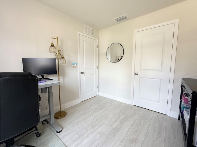 17344 York Ave, Port Charlotte, FL 33948 - office area with light wood finished floors and baseboards