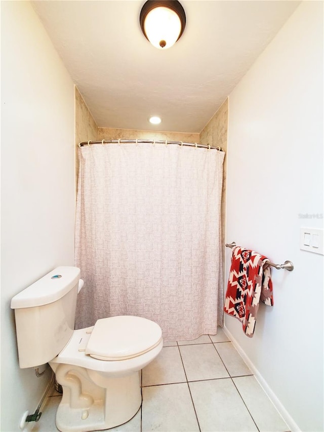 3456 Highlands Rd, Punta Gorda, FL 33983 - bathroom featuring tile patterned flooring and a shower with curtain