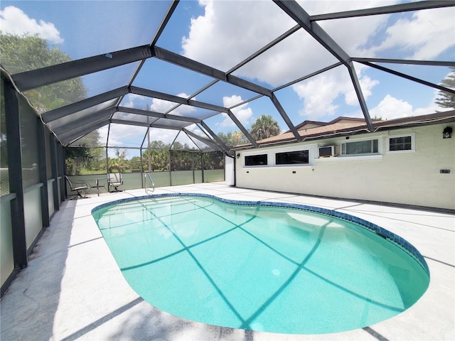 3456 Highlands Rd, Punta Gorda, FL 33983 - outdoor pool with a patio area and glass enclosure