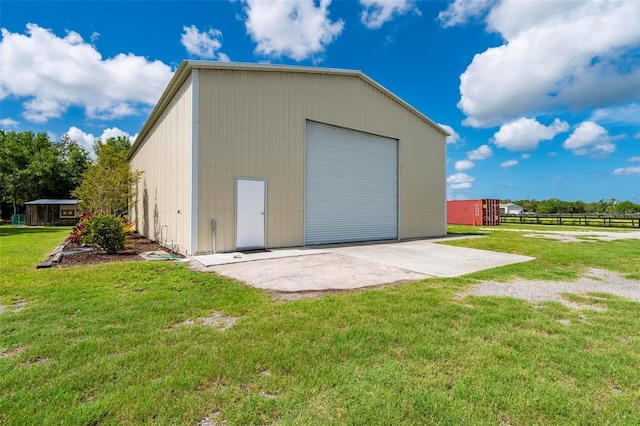 10810 Wheeler Pl, Punta Gorda, FL 33950 - detached garage featuring driveway