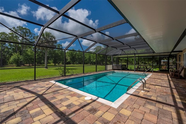 10810 Wheeler Pl, Punta Gorda, FL 33950 - outdoor pool featuring a patio area, a yard, a lanai, and view of wooded area