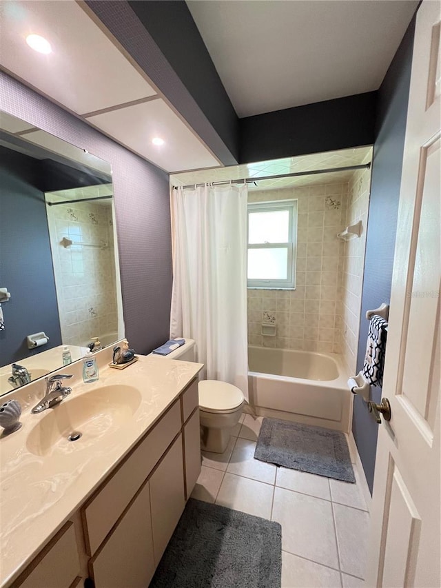 2526 Brazilia Ct, Punta Gorda, FL 33950 - bathroom featuring tile patterned flooring, vanity, and shower / bath combo