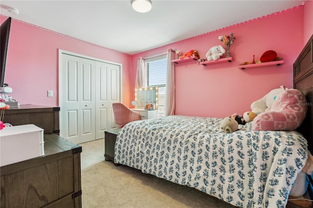 11105 Balfour St E, Venice, FL 34293 - bedroom featuring light carpet and a closet