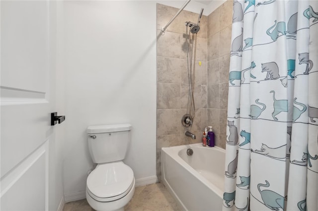11105 Balfour St E, Venice, FL 34293 - bathroom featuring shower / bath combo with shower curtain and tile patterned flooring