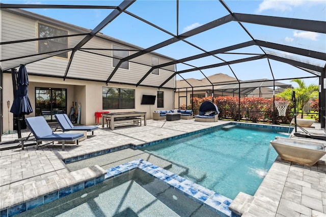 11105 Balfour St E, Venice, FL 34293 - outdoor pool featuring an outdoor hot tub, a patio, a lanai, and outdoor lounge area
