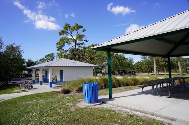 10096 Long Beach St, Port Charlotte, FL 33981