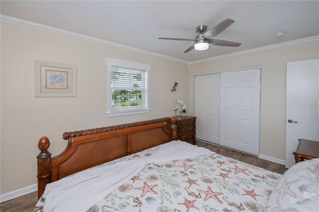21539 Gladis Ave, Port Charlotte, FL 33952 - bedroom with wood finished floors, ornamental molding, a closet, and a ceiling fan