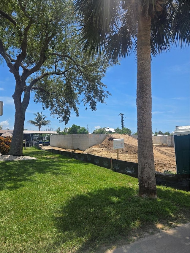 24317 Treasure Island Blvd, Punta Gorda, FL 33955 - view of yard